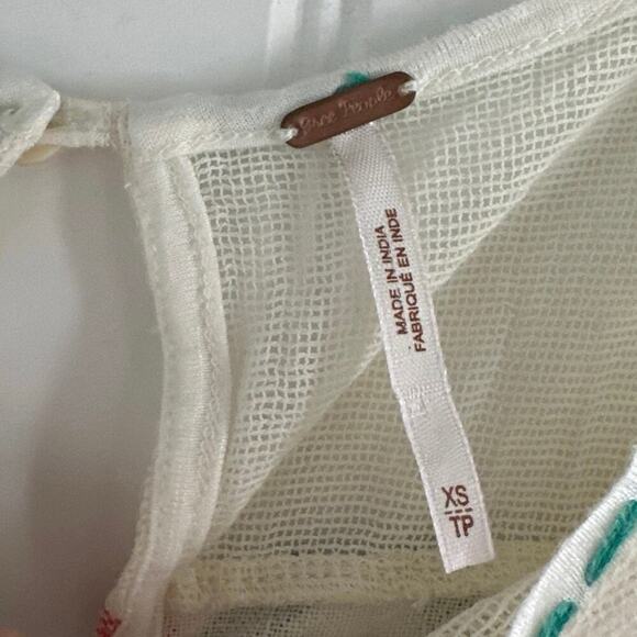 Free People Boho Aztec Pastel Embroidered Flowy Shirt Oversized Size XS - Picture 4 of 6